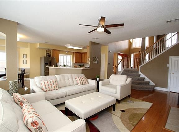 2nd image of 1433 Christine Dr