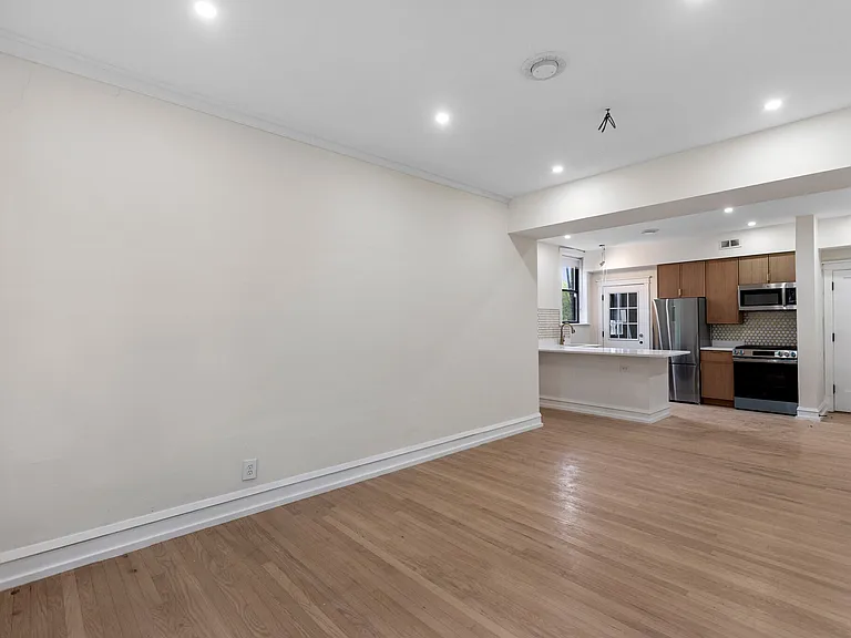 4636 N Hamilton Ave #2 — Photo 6
