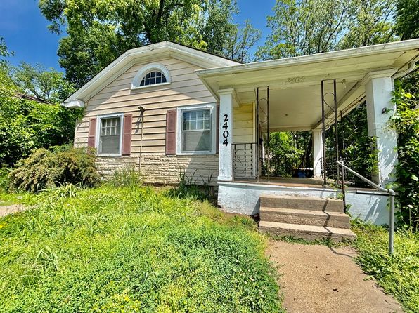 2404 E 67th Ter