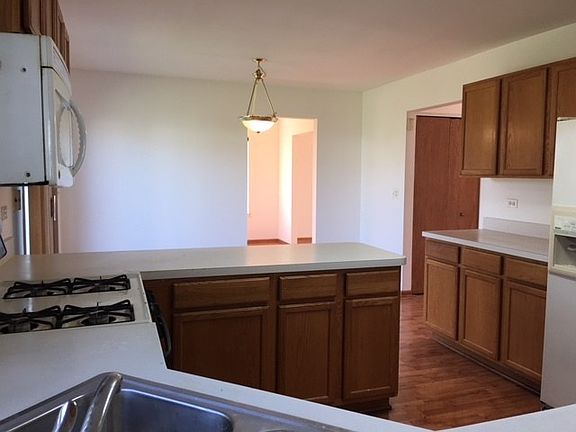 2nd image of 2325 N Greystone Dr