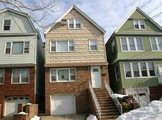 45 E 36th St, Bayonne, NJ 07002