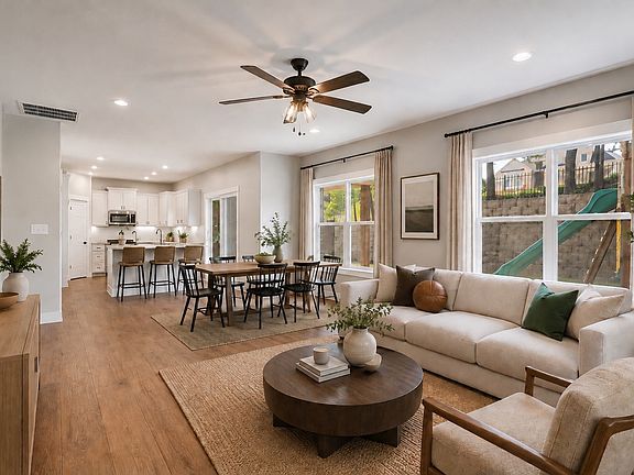 3rd image of 208 Greenway Bnd