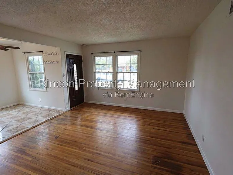 3570 S B St — Photo 7