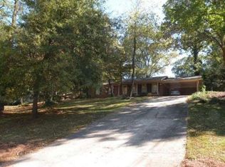 1472 Robinhood Trl, Gainesville, GA 30501