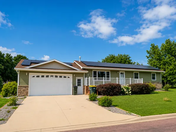 219 5th St SE, Madelia, MN 56062