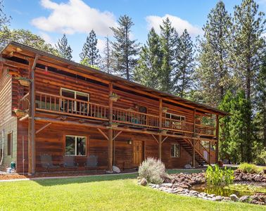 3842 Azalea Dr, Grants Pass, OR, 97526