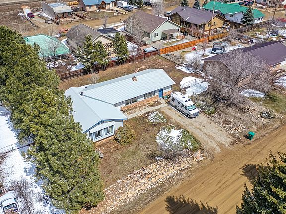 4th image of 859 Bauer Ave