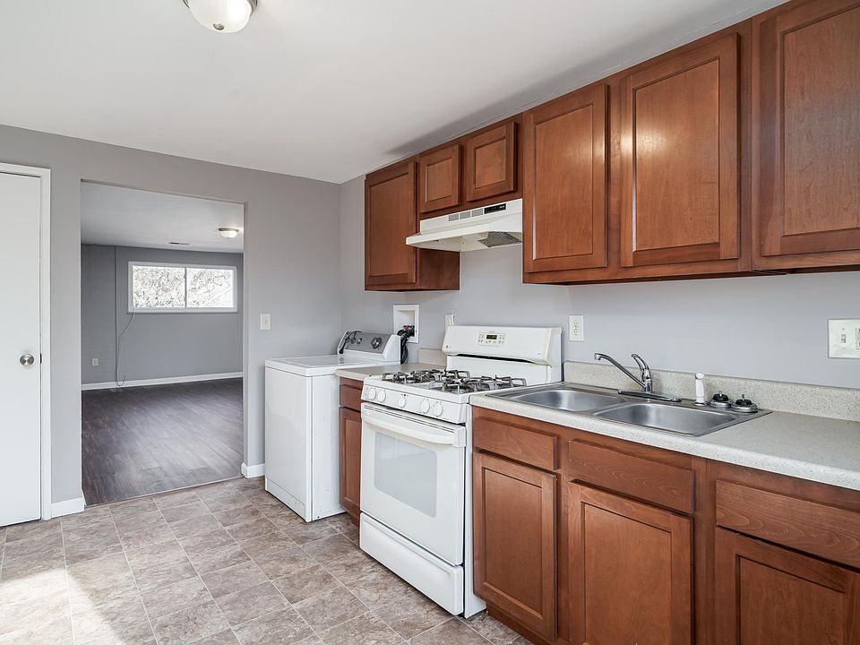1st image of 669 Gibbard Ave APT A
