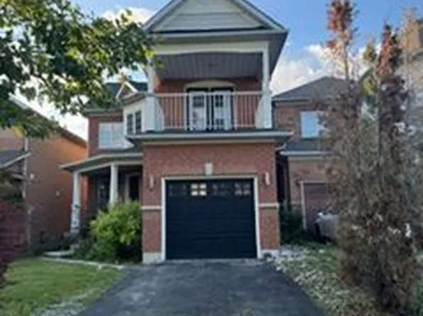 4 Iberville Rd, Whitby, ON L1M 1H5