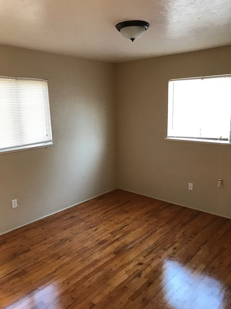 1642 S. Bardo St. - 2 Bedroom 1 Bathroom - Visalia — Photo 4
