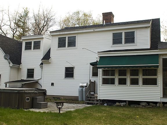 4th image of 23 Buttonwood Dr