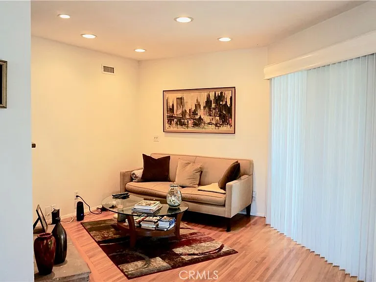 4435 Caledonia Way — Photo 6