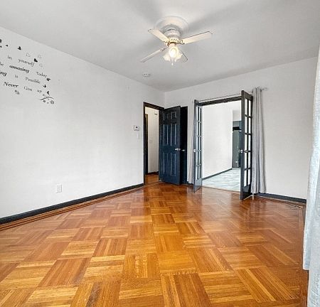 5th image of 66 Washington Pl