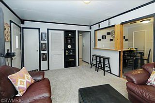 5th image of 701 Denway Dr