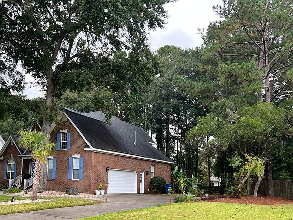 2nd image of 8652 Laurel Grove Ln