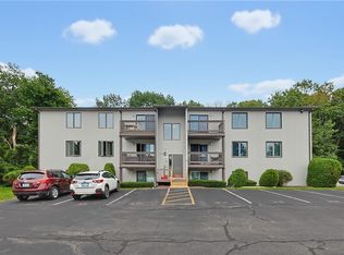 35 Kristee Cir UNIT 35, West Warwick, RI 02893