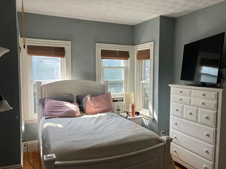 Bedroom 1, 2nd floor