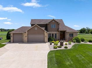 4799 S Longmeadow Dr, Columbia City, IN 46725
