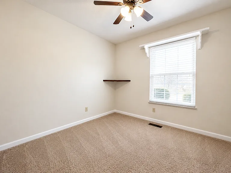 8006 Wilnoty Dr — Photo 10