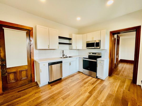 40 S Main St #4