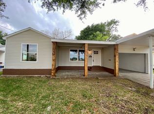 411 N 21st St, Nederland, TX 77627