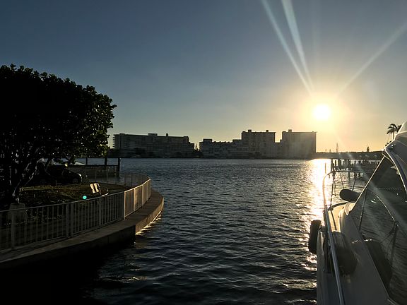 2nd image of 100 Golden Isles Dr APT 511