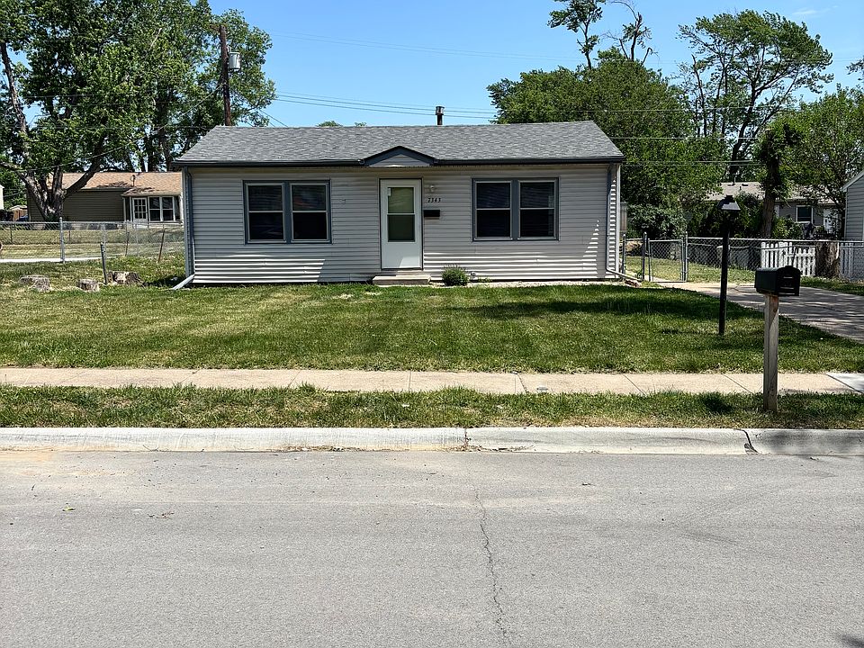 1st image of 7343 S 71st Ave