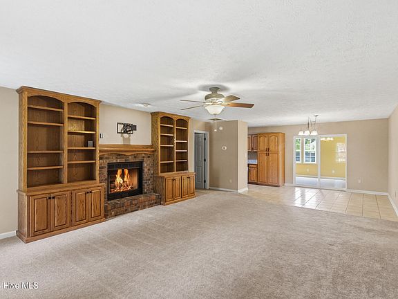 5th image of 111 Jacqueline Drive