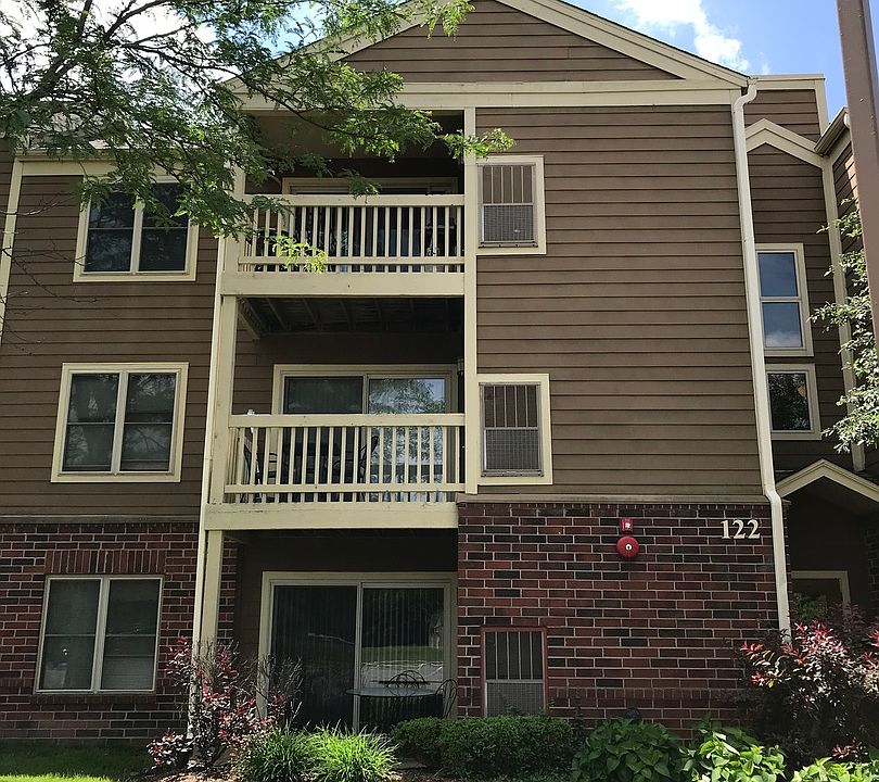 1st image of 122 Glengarry Dr APT 305