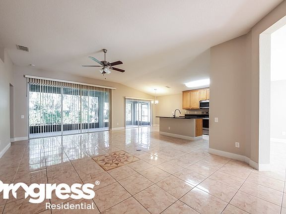 2nd image of 2256 Meadow Oak Cir