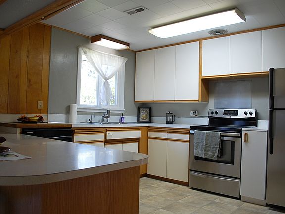 5th image of 6001 Nyanza Park Dr SW