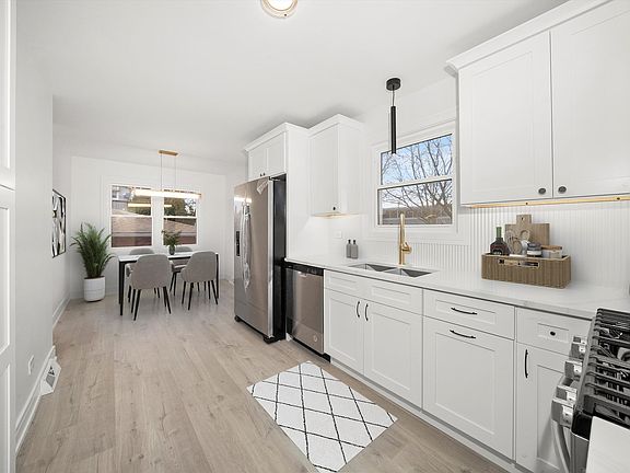 3rd image of 3700 W 76th Pl