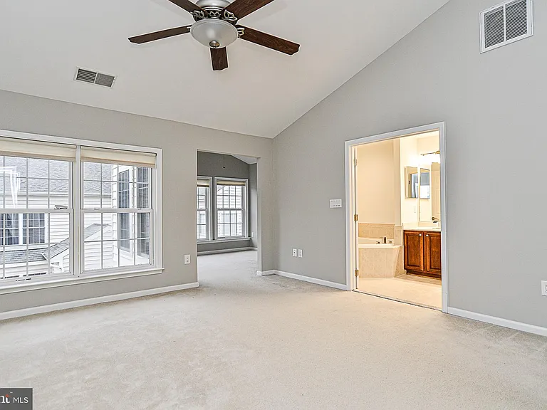 4654 Hummingbird Ln — Photo 24