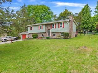 1305 Ridgeway Cres, Athens, TN 37303