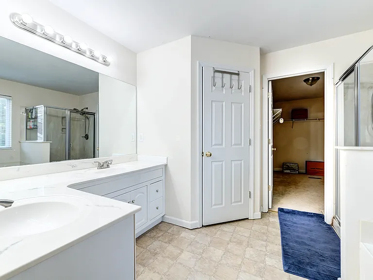 18 Pineview Valley Ct — Photo 39