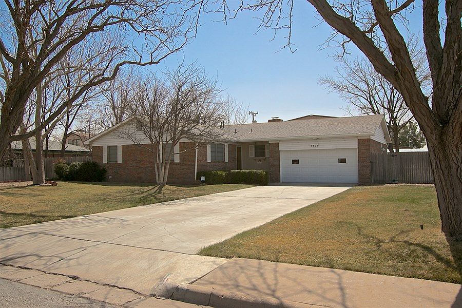 1st image of 3304 SE 14th Ave