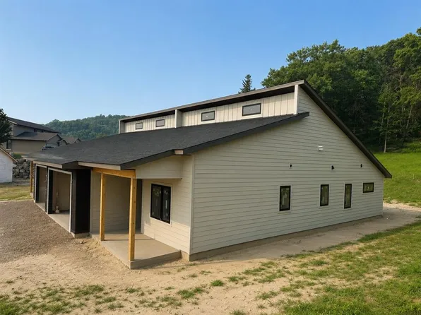4352 Studebaker Lane, Eau Claire, WI 54703