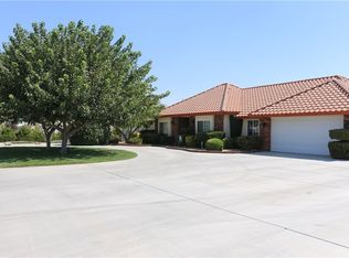 15095 Ramona Rd, Apple Valley, CA 92307