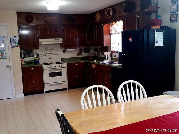 4th image of 625 Northview Dr NW #9