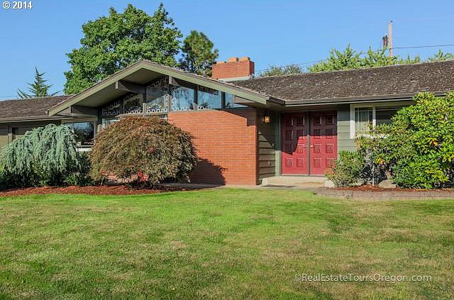 1st image of 366 NE 18th Ave