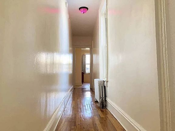 5th image of 265 Marion St #5