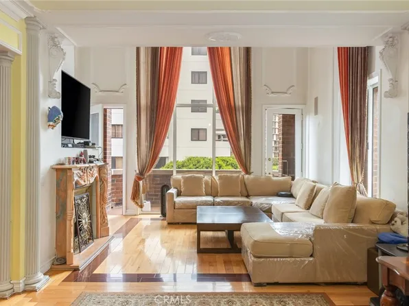 10550 Wilshire Blvd APT 302, Los Angeles, CA 90024