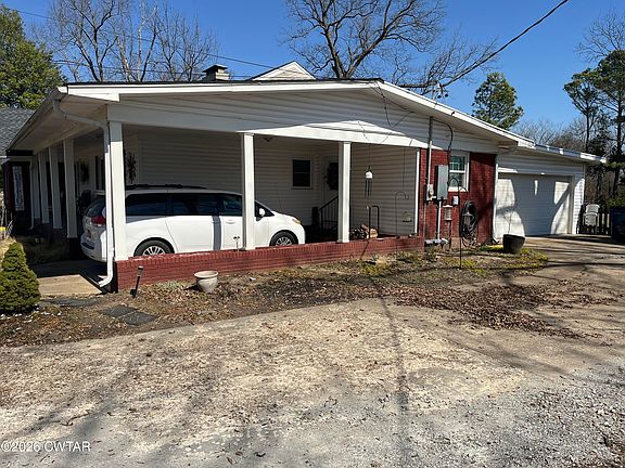 3rd image of 436 Main St