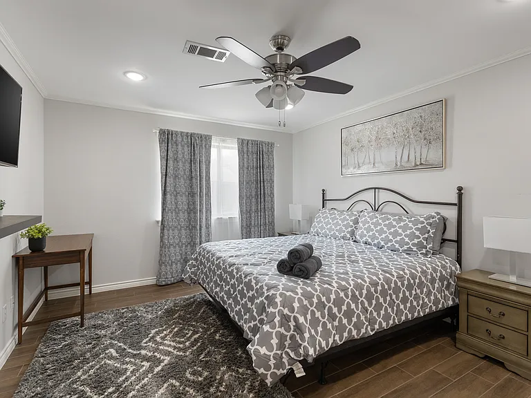 2620 Catalina Way — Photo 11