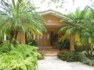 6795 SW 97th St, Pinecrest, FL 33156