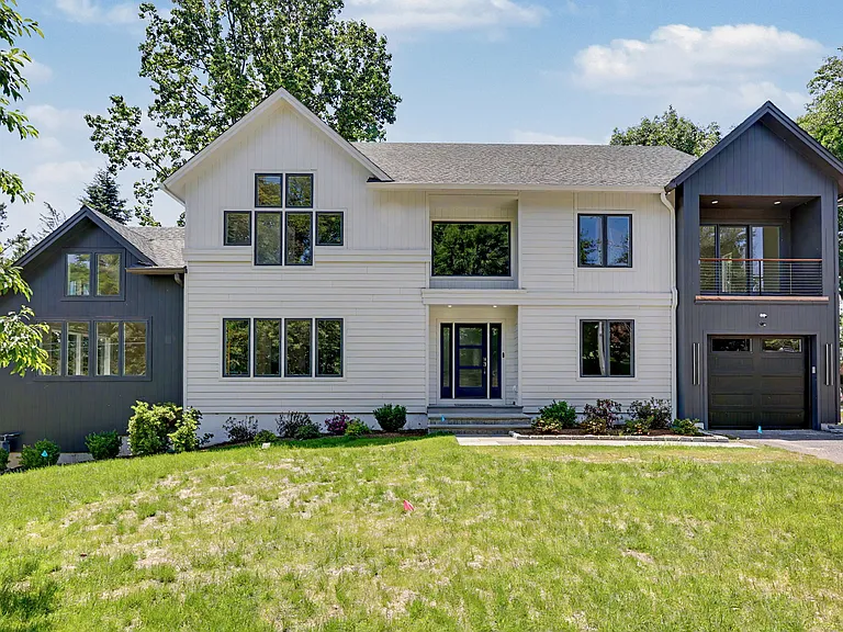 2 Watchtower Ln — Photo 2