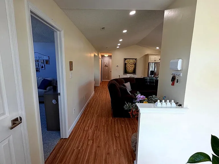 543 Cedar Hollow Dr — Photo 6