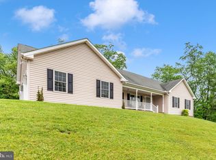 1137 Arnold Rd, Westminster, MD 21157