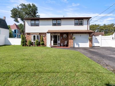 245 Lido Parkway, Lindenhurst, NY, 11757