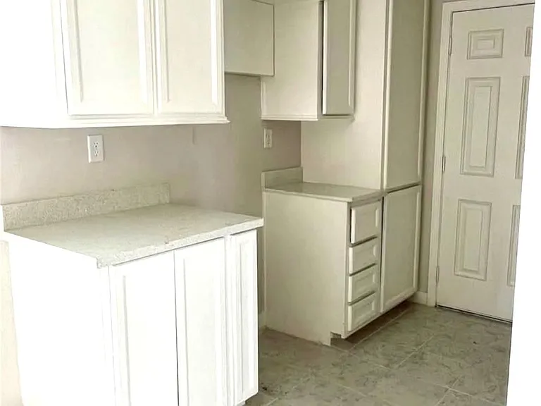 4305 Phlox St #2A — Photo 7